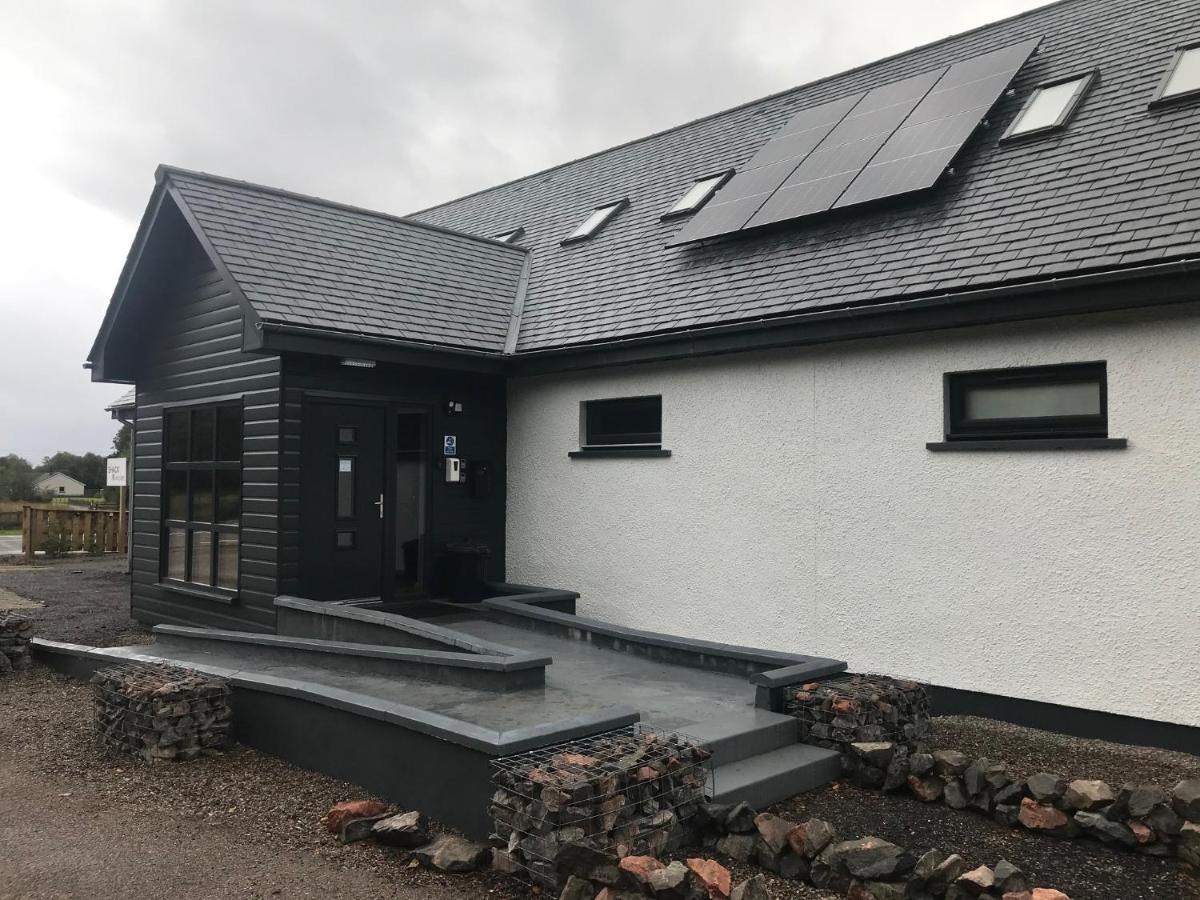 Вилла The Shack & Pods At Inchree Corran  Экстерьер фото