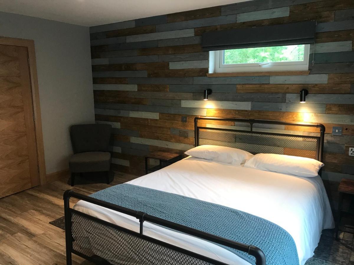 Вилла The Shack & Pods At Inchree Corran  Экстерьер фото